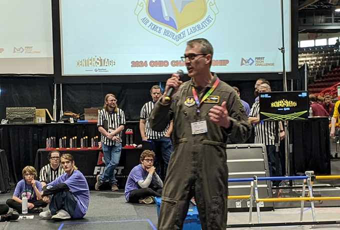 AFRL senior leaders encourage Ohio youth at annual robotics state championship