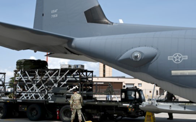 Rapid Dragon conducts palletized munition demonstration using long range cruise missile