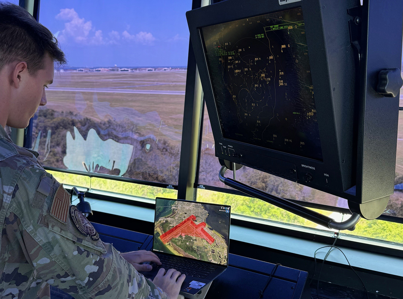 airman using CLUE to communicate with UAS